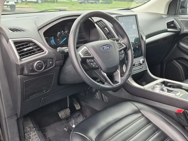 Used 2024 Black Ford SEL image 20