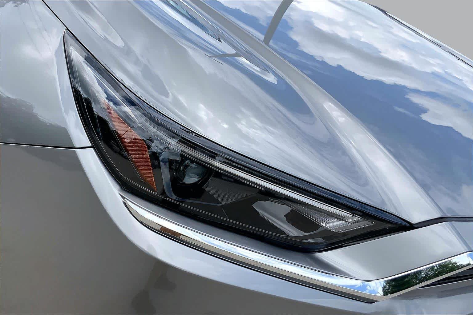 Used 2025 Heavy Metal Toyota Hybrid Limited image 28