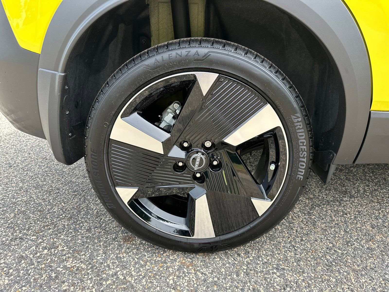 Certified Used 2025 Yellow Nissan SR image 15