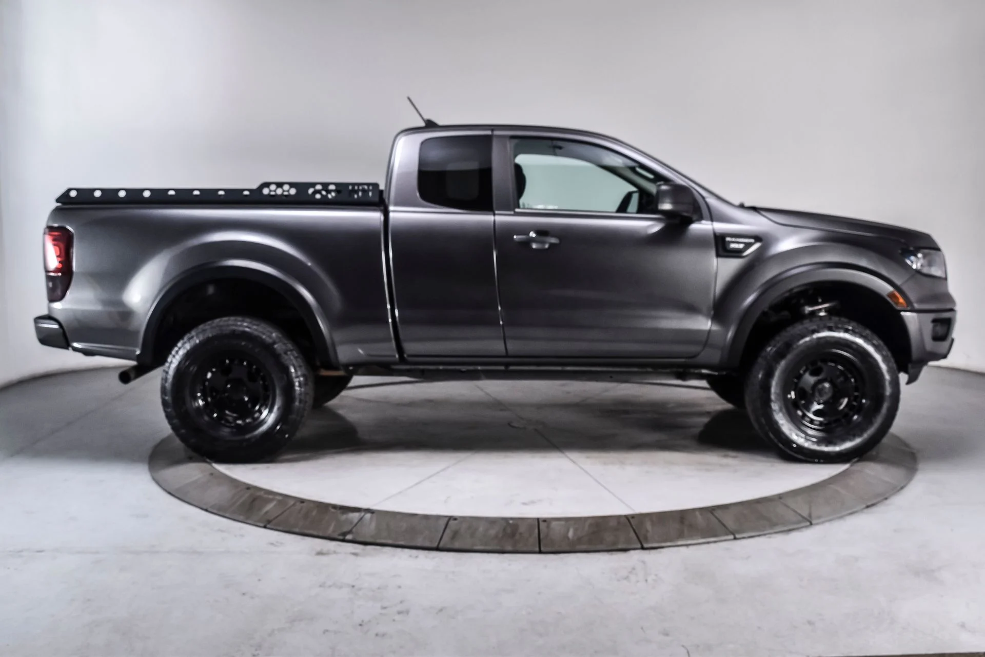Used 2020 Magnetic Ford XLT image 7