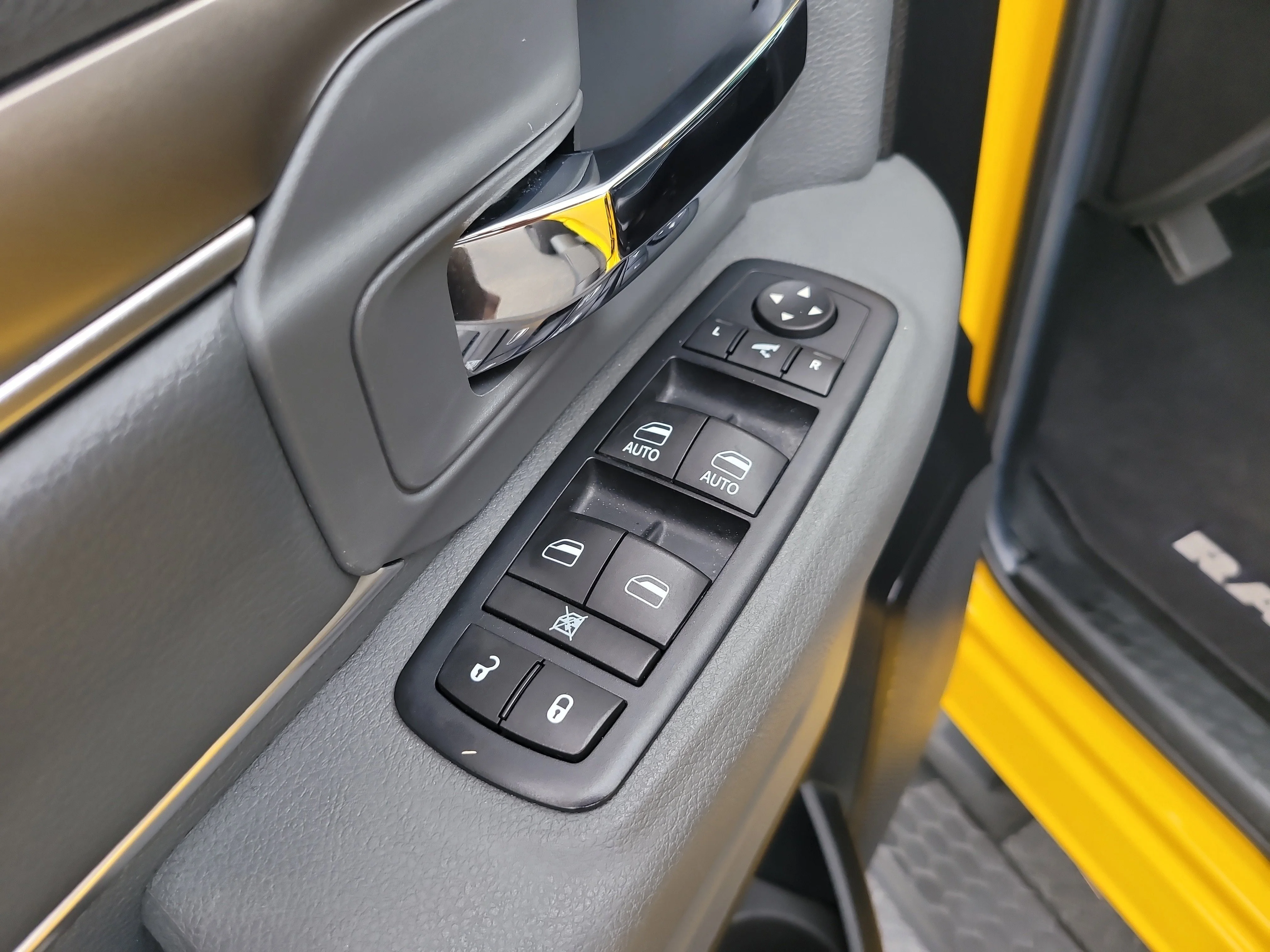 Used 2016 Detonator Yellow Clearcoat Ram Big Horn image 17