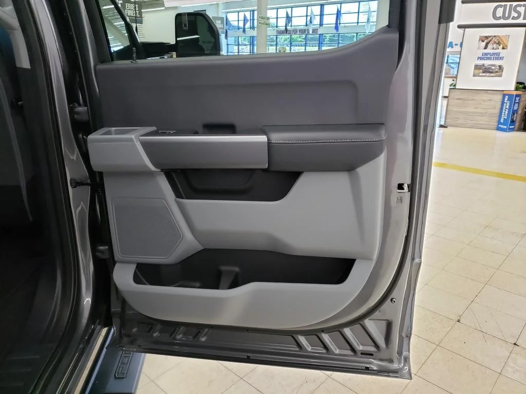 New 2026 Carbonized Gray Metallic Ford F-250® XL image 17