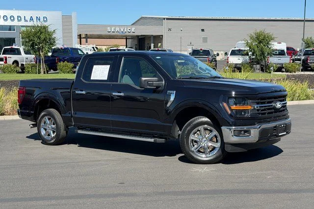 Used 2025 Black Ford XLT image 2