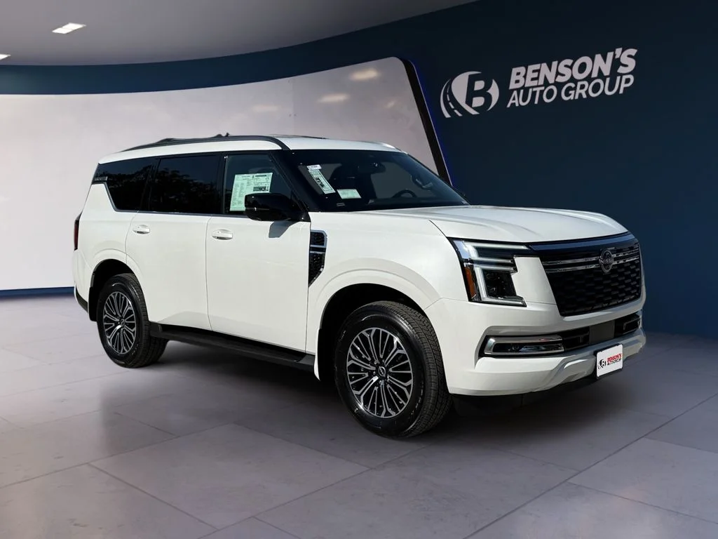 New 2026 White Nissan SL image 7
