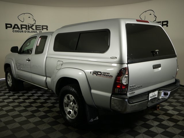 Used 2013 Silver Streak Metallic Toyota Extended Cab TRD Off-Road w/ Extra Value Pkg image 7