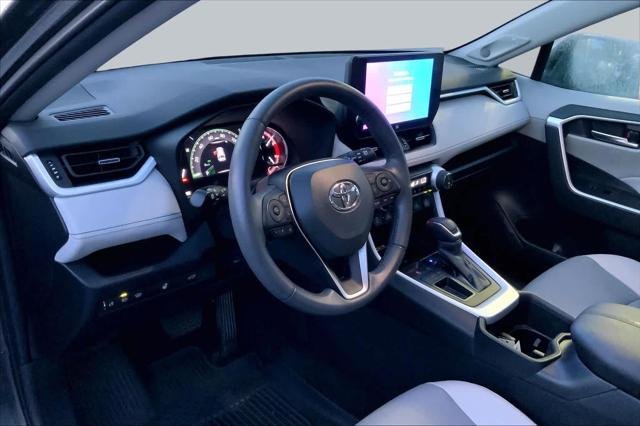 Certified Used 2023 MAGNETIC GRAY MET. Toyota  image 17