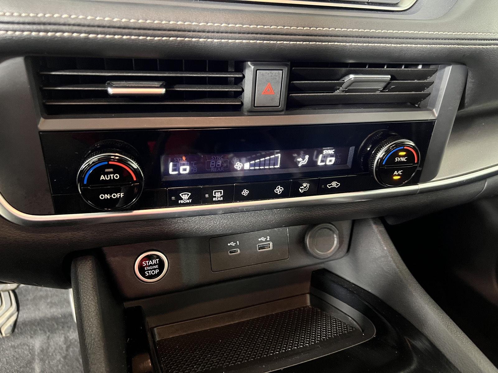 Used 2023 Pearl White Tricoat Nissan SV image 19