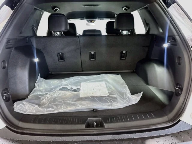 2027 Chevrolet Equinox LT - Photo 22