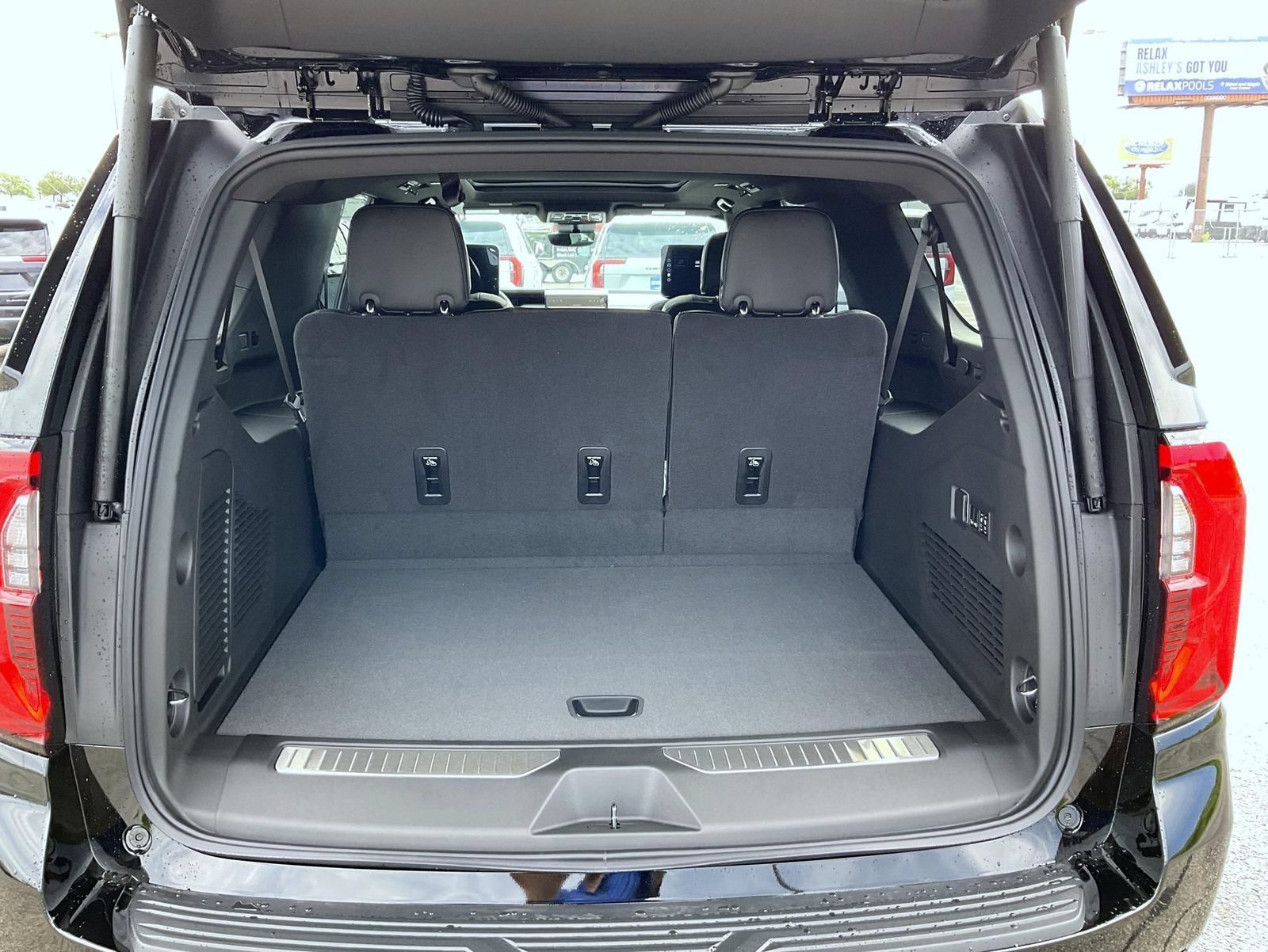 2026 GMC Yukon XL Denali Ultimate - Photo 24