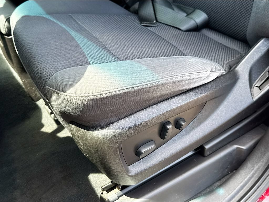 Used 2018 CAJUN RED TINTCOAT Chevrolet LT image 20