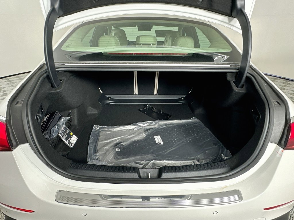 New 2027 Polar White Mercedes-Benz E 450 image 62
