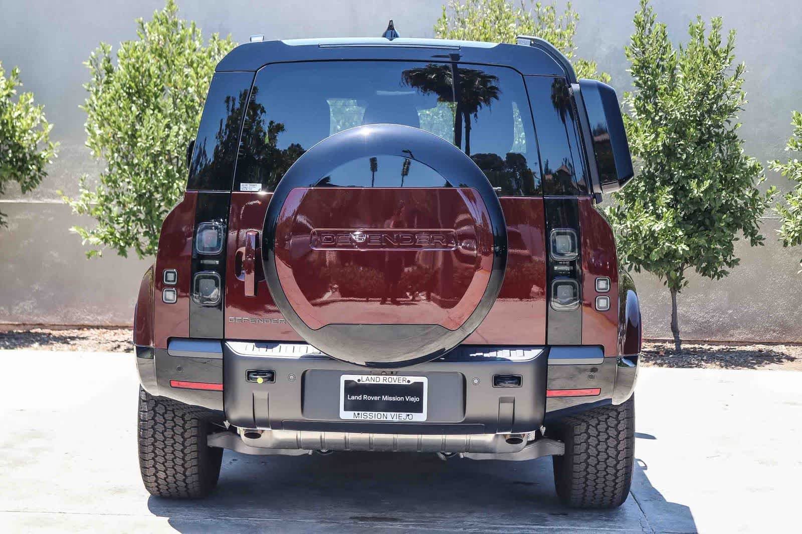 New 2026 Sedona Red Land Rover X-Dynamic SE image 5