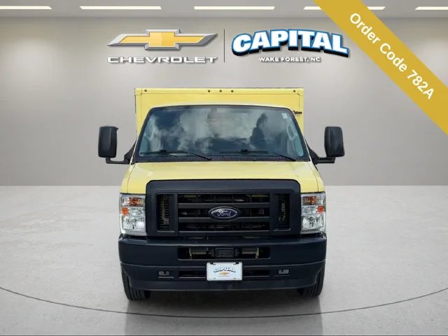 Used 2022 Yellow Ford Base image 12