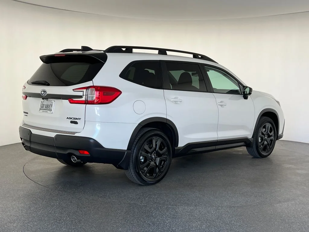 New 2026 CRYSTAL WHITE PEARL Subaru Onyx Edition Touring 7-Passenger image 4
