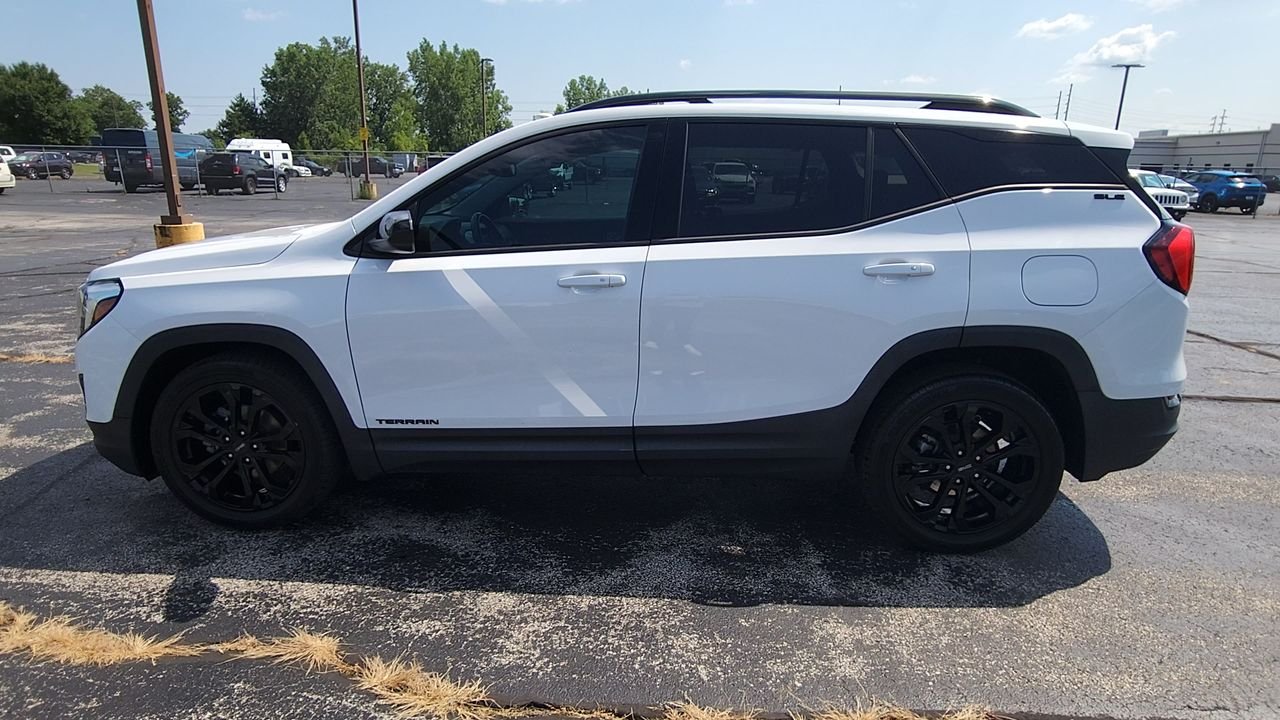 Used 2020 White GMC SLE image 5