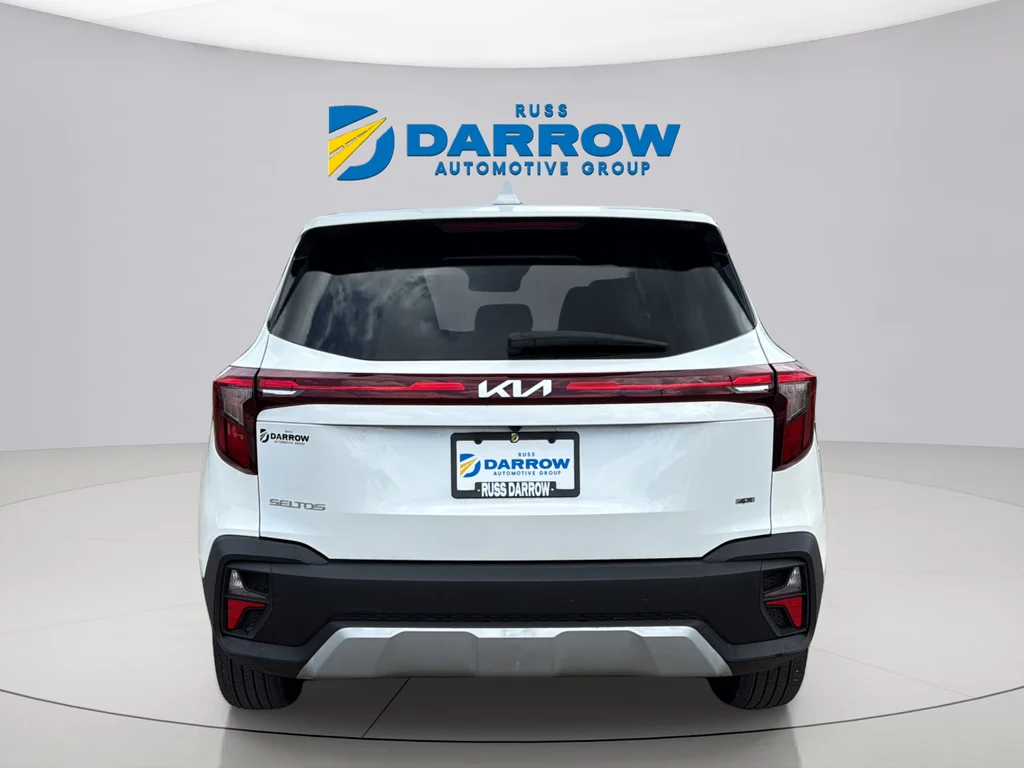 Certified Used 2024 White Kia LX image 4