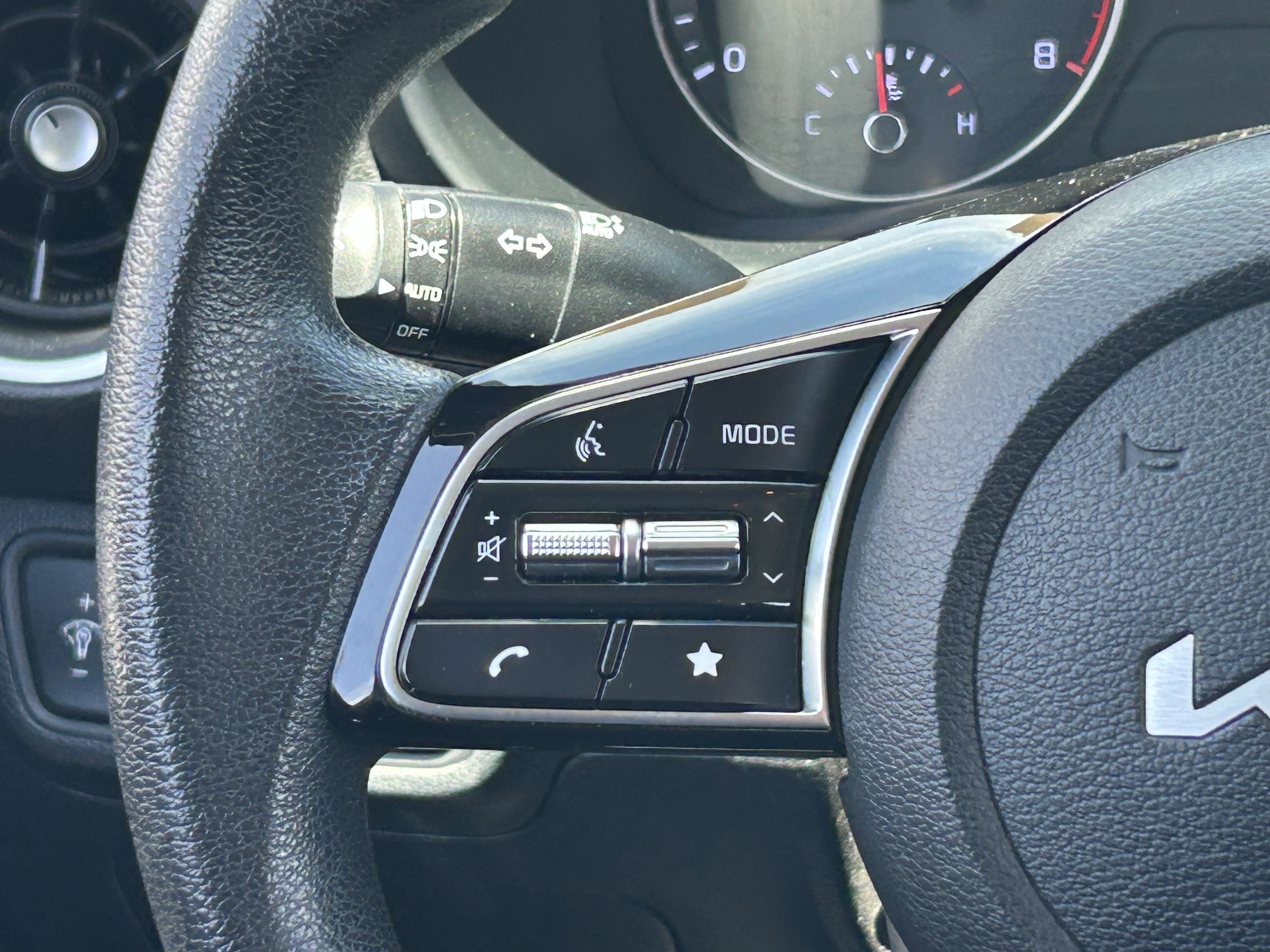 2022 Kia FORTE LXS - Photo 22