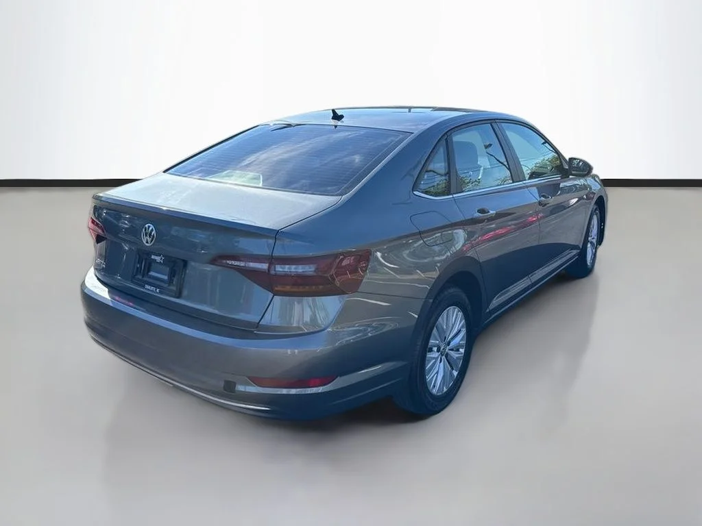 Used 2019 Platinum Gray Metallic Volkswagen 1.4T S image 3