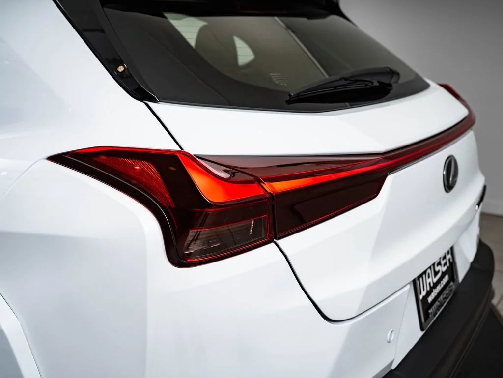 New 2026 Obsidian Roof Lexus 300h F SPORT Design image 9