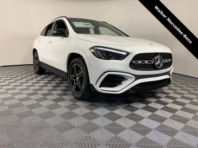 New 2025 Polar White Mercedes-Benz GLA 250 image 43