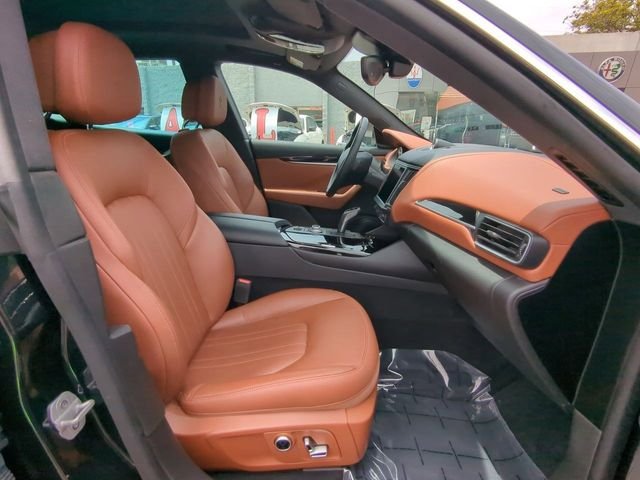 Used 2022 Nero Ribelle Metallic Maserati GT image 28