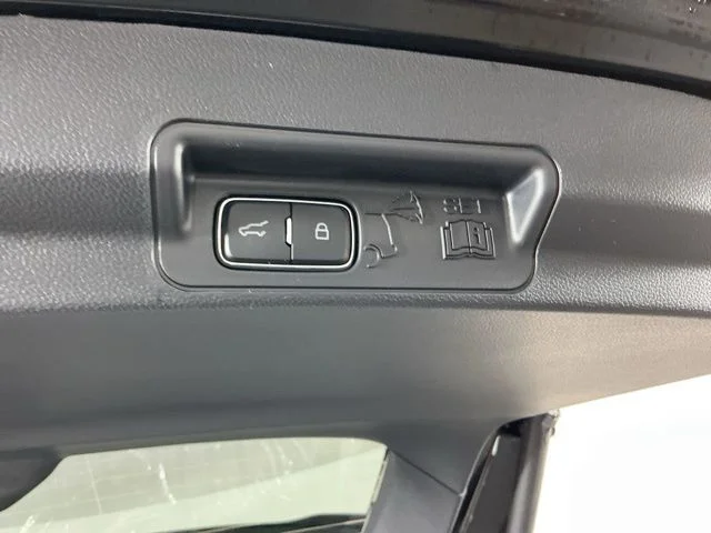New 2026 Agate Black Metallic Ford ST-Line image 36