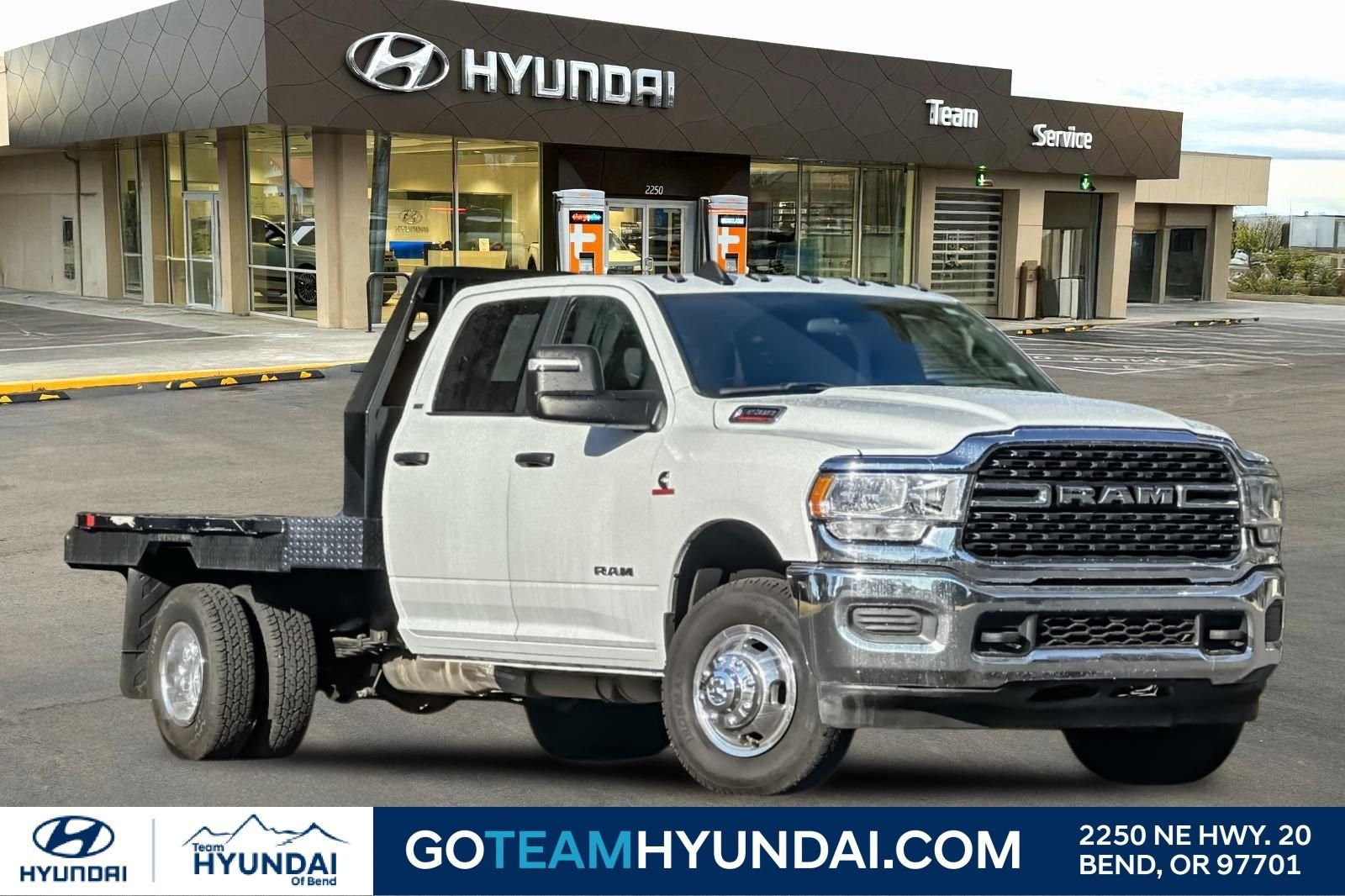 2024 RAM Ram 3500 Chassis Cab SLT