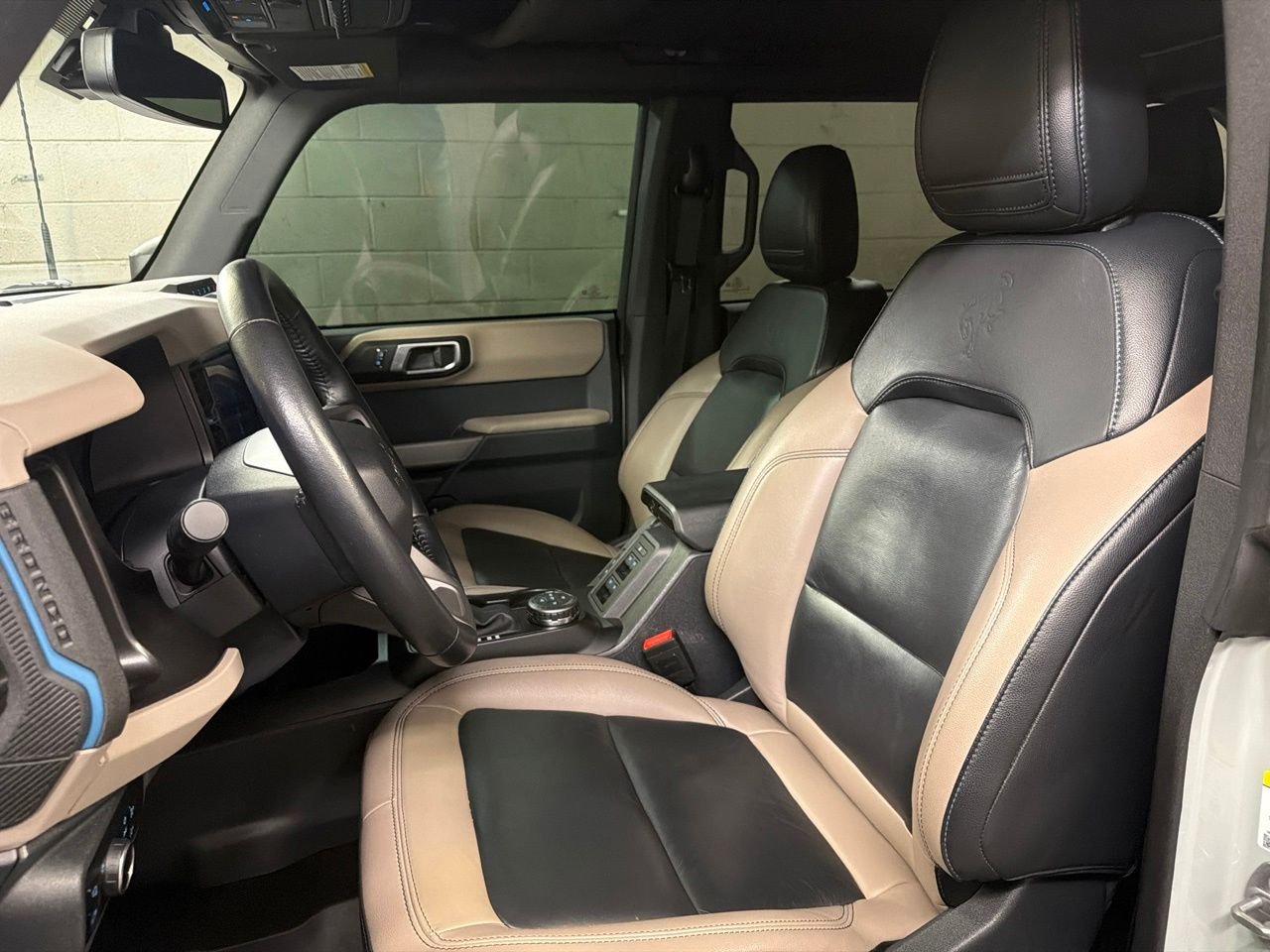 Used 2023 Gray Ford Wildtrak image 13