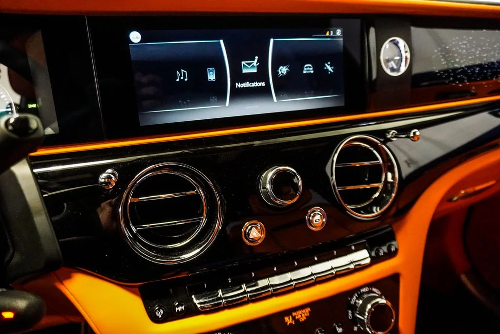 Used 2024 Blue Rolls-Royce Base image 28