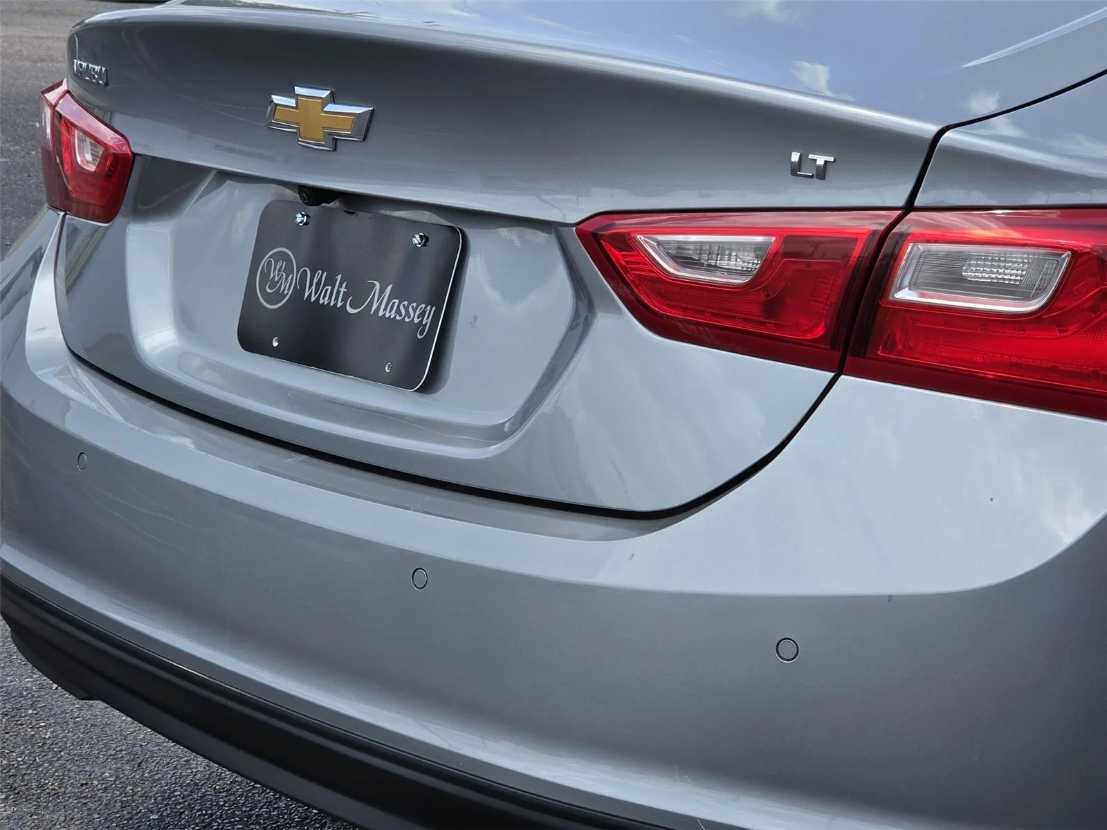 Used 2024 Sterling Gray Metallic Chevrolet LT image 10