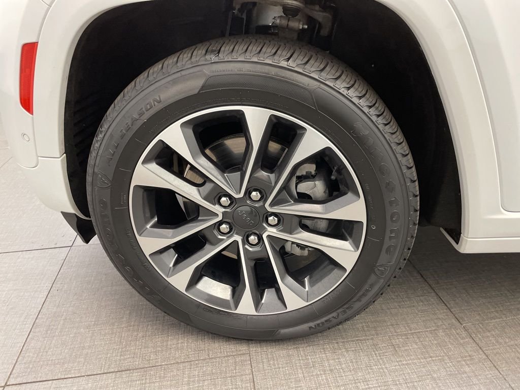 Certified Used 2021 White Jeep Overland image 12