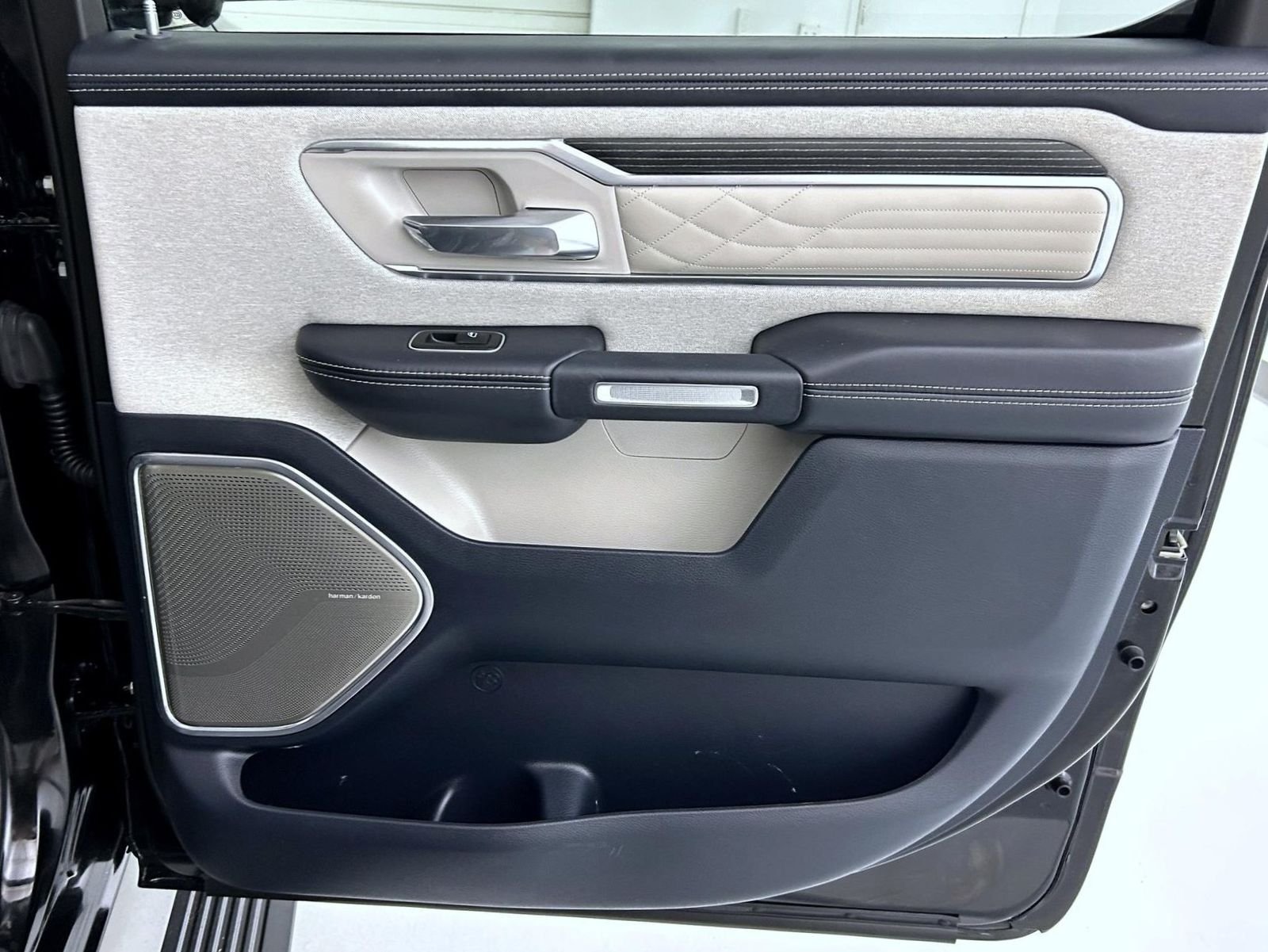 Used 2023 Black Ram Limited image 18