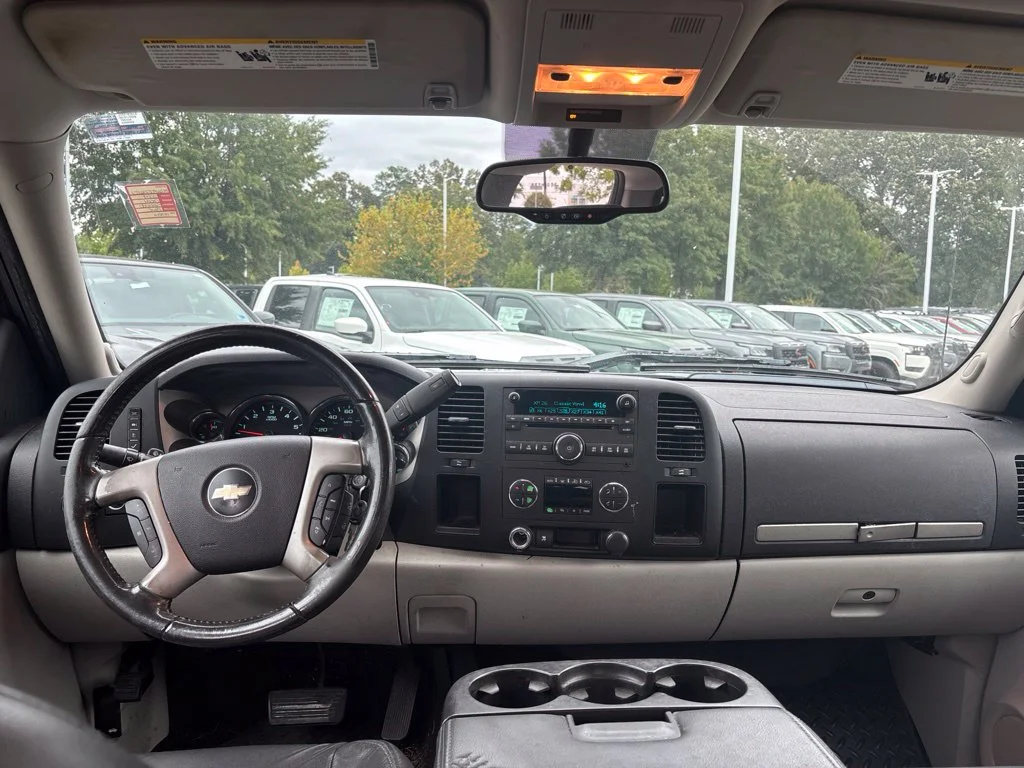 Used 2009 Blue Chevrolet LT image 10