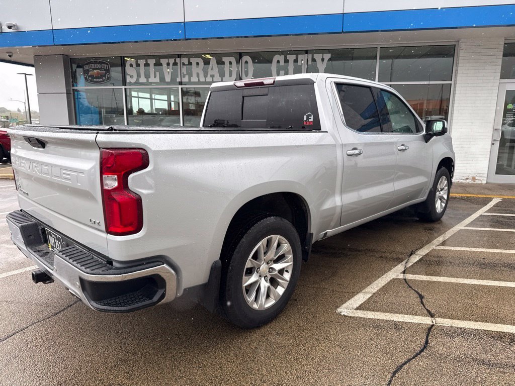 Used 2019 Silver Chevrolet LTZ image 5
