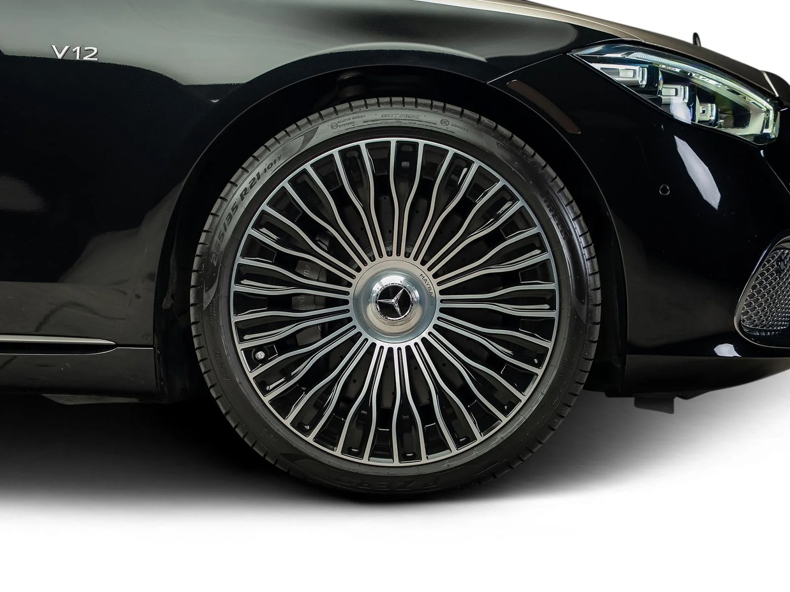 Used 2023  Mercedes-Benz Maybach S 680 image 30
