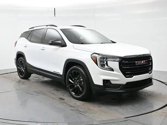 Used 2023 SUMMIT WHITE GMC SLT image 1