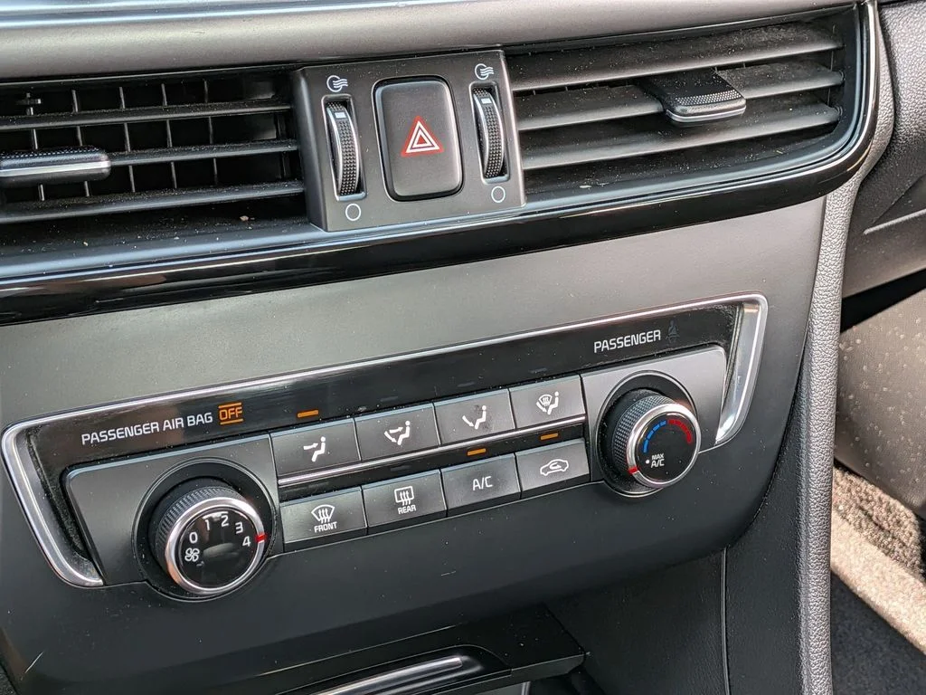 Used 2016 Gray Kia LX image 18