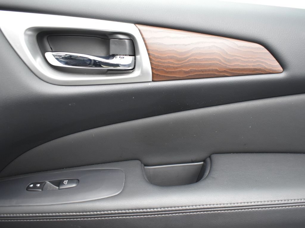 2017 NISSAN PATHFINDER - Image 30