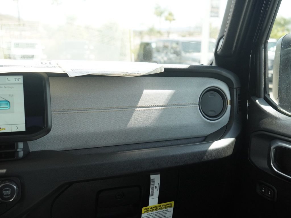 New 2026 Black Clear-Coat Exterior Paint Jeep Sport S image 26