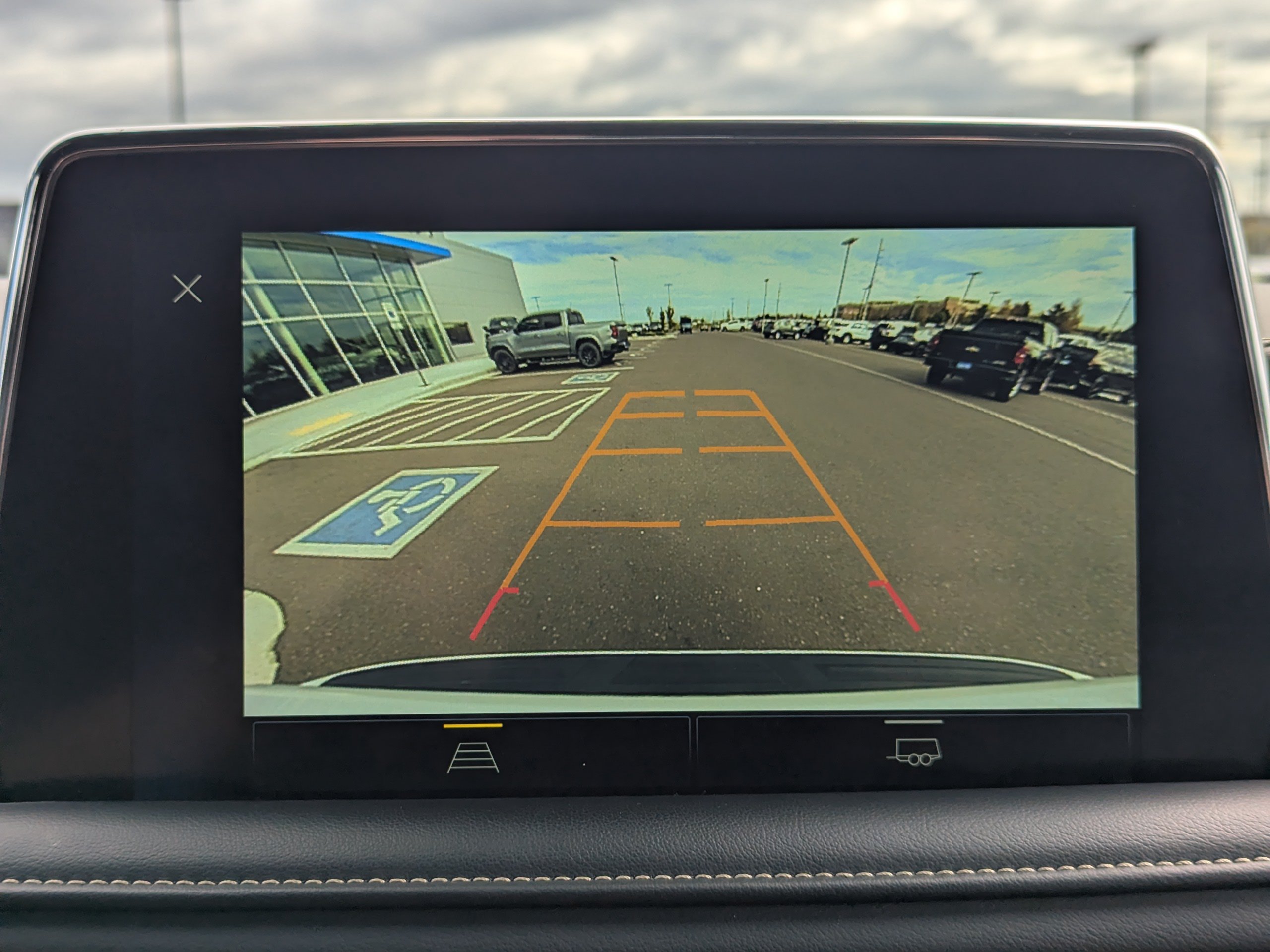 2024 Chevrolet Suburban Premier - Photo 24