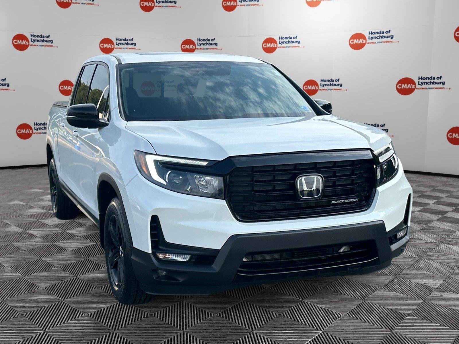 Used 2023 Platinum White Pearl Honda Black Edition image 7