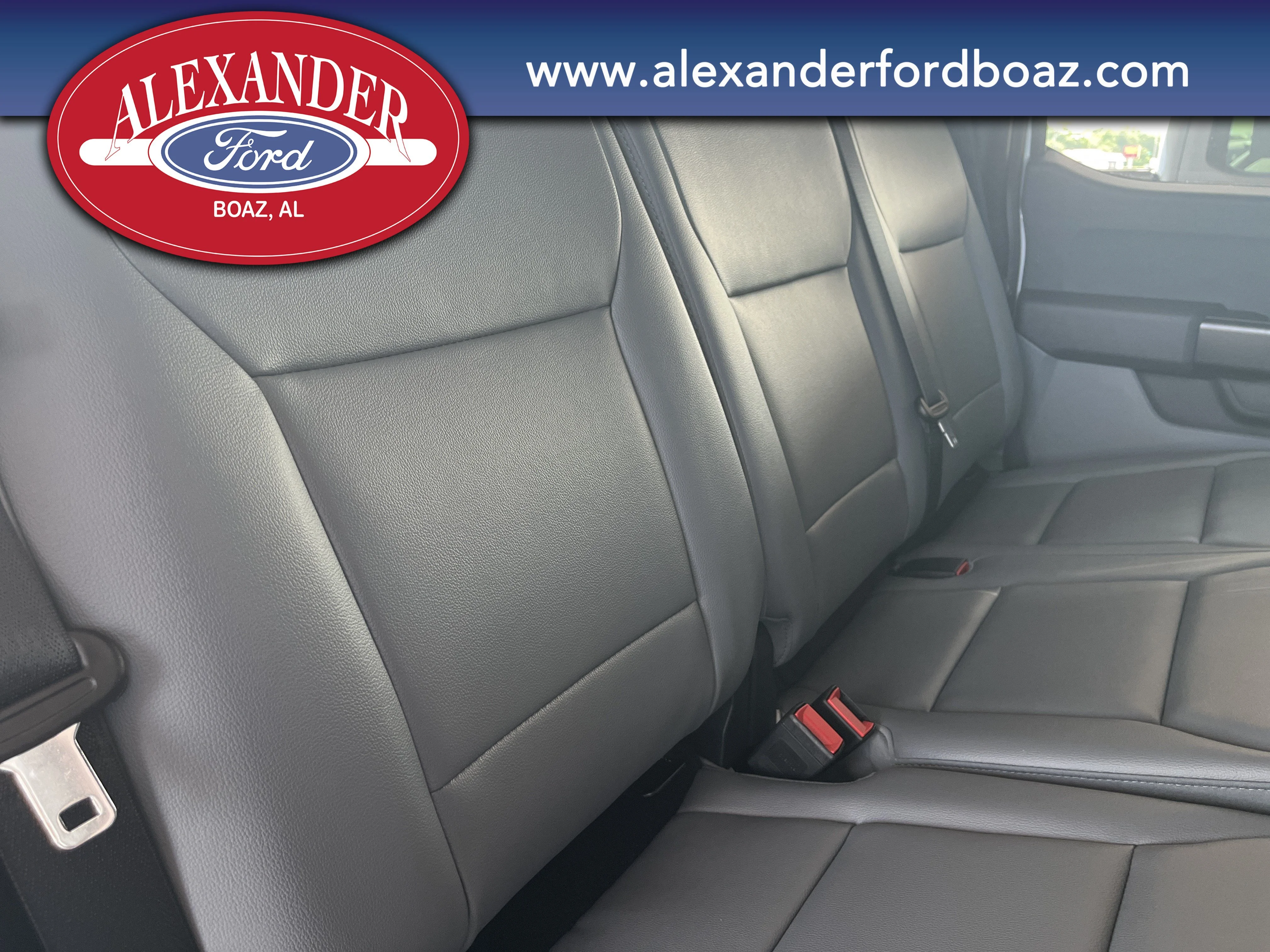 New 2026 Oxford White Ford XL image 18