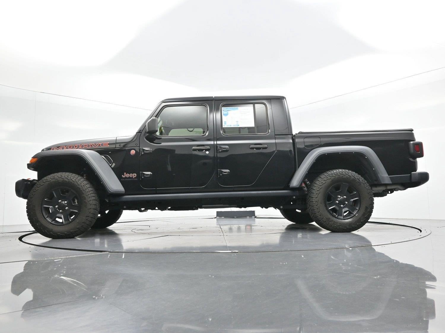Used 2022 Black Jeep Mojave image 45