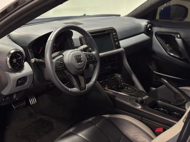 Used 2020 Blue Nissan Premium image 20