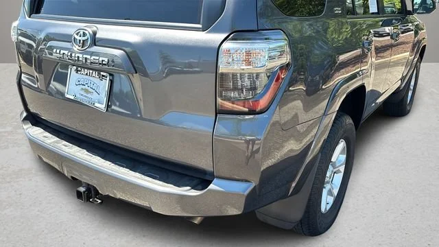 Used 2022 Gray Toyota SR5 image 36