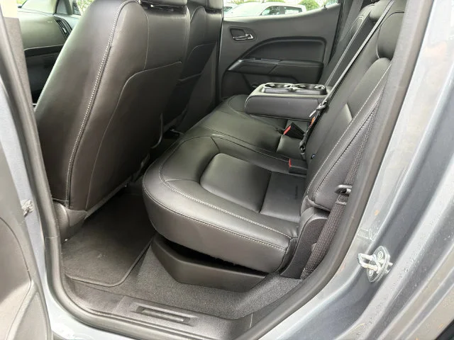 Used 2022 SATIN STEEL METALLIC GMC 4WD Elevation image 20