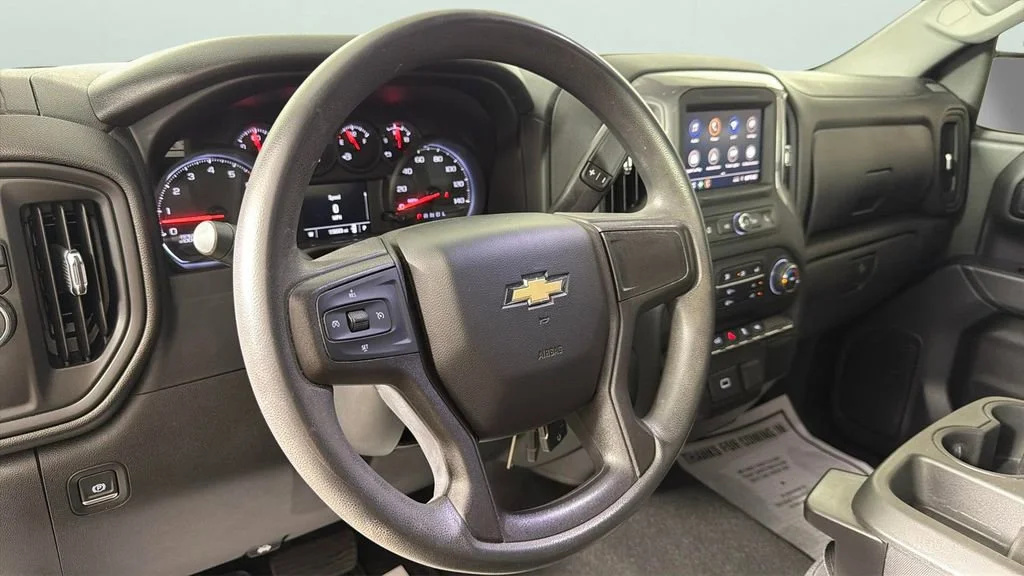Used 2020 SUMMIT WHITE Chevrolet Custom image 21