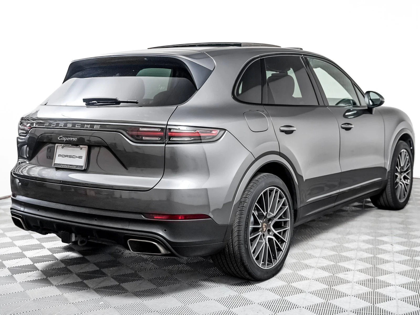 Certified Used 2023 QUARTZITE GREY Porsche  image 11