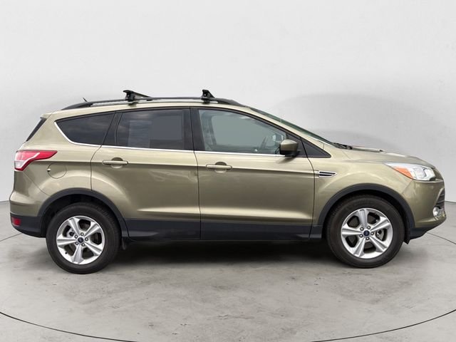 Used 2013  Ford SE image 4