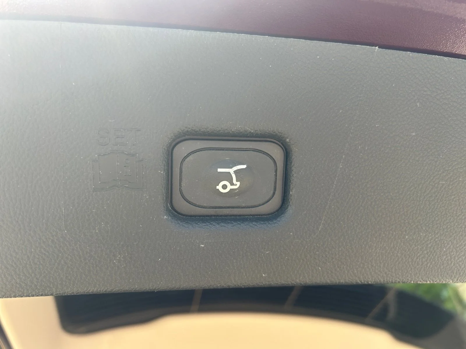 Used 2021 PURPLE Lincoln RESERVE AWD image 11